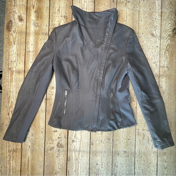 LAMARQUE Gray Soft Leather Moto Jacket Asymmetric Zip Funnel Neck Size M - Picture 3 of 9